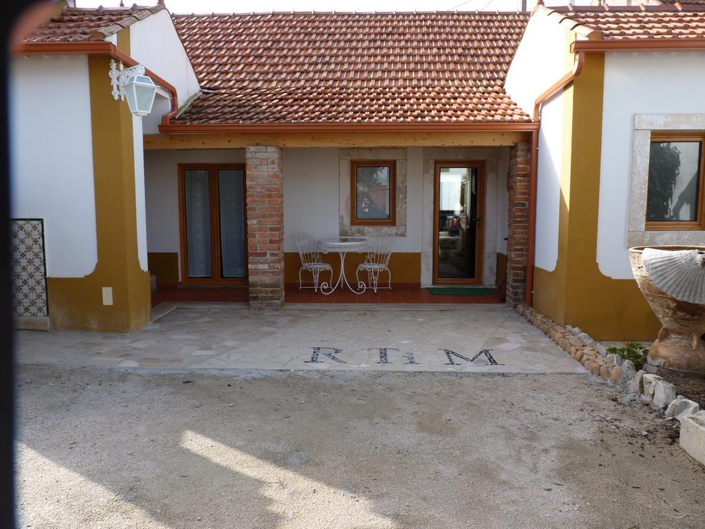 Refugio Da Ti Maria Villa Batalha Exterior foto